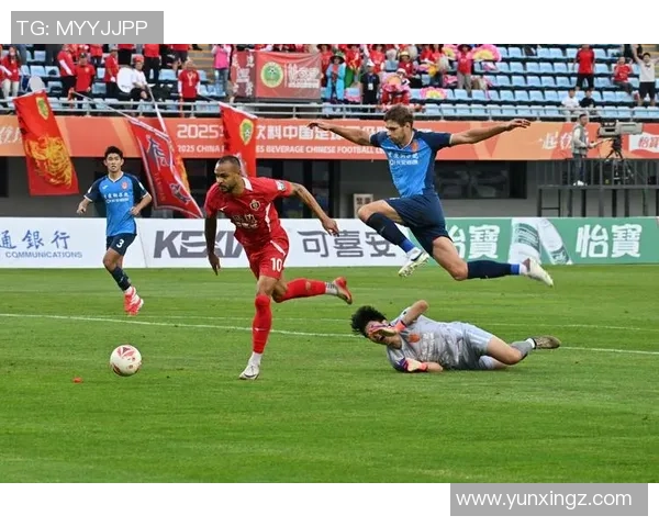 赛后分析:北京足球队与上海足球队的战术对决与表现评估 赛后分析:北京足球队与上海足球队的战术对决与表现评估