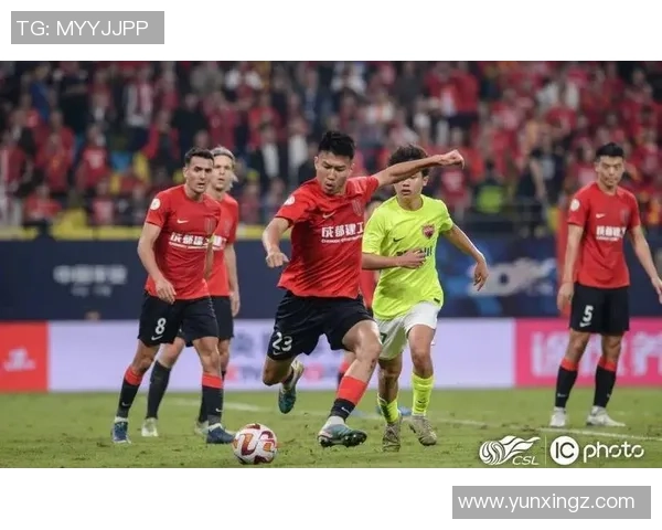 成都篮球队耐力对比深度解析与战术影响探讨 成都篮球队耐力对比深度解析与战术影响探讨