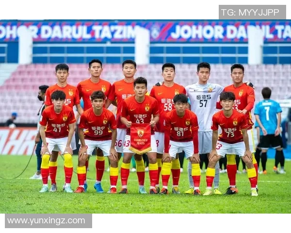 广州足球队在足球团队协作排行榜中荣获第五名展现出卓越团队精神与合作能力